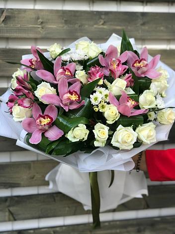 Букет цветов из: Розы и Хризантемы в Люблинском