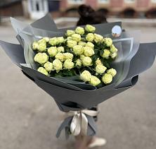 Букет Белые кустовые розы Солинеро в Люблинском